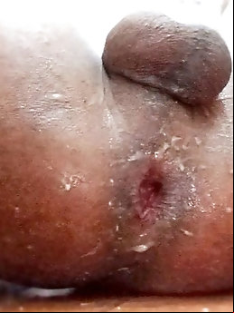 Kelly Quinn enjoys anal and creampie - 7 images
