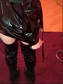 Aroused tranny tarts are fingering their soaked bum