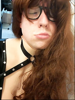 Classy tranny trollop on sex gallery