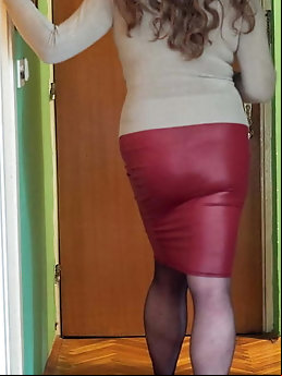 Elegant shemale whore is giving head